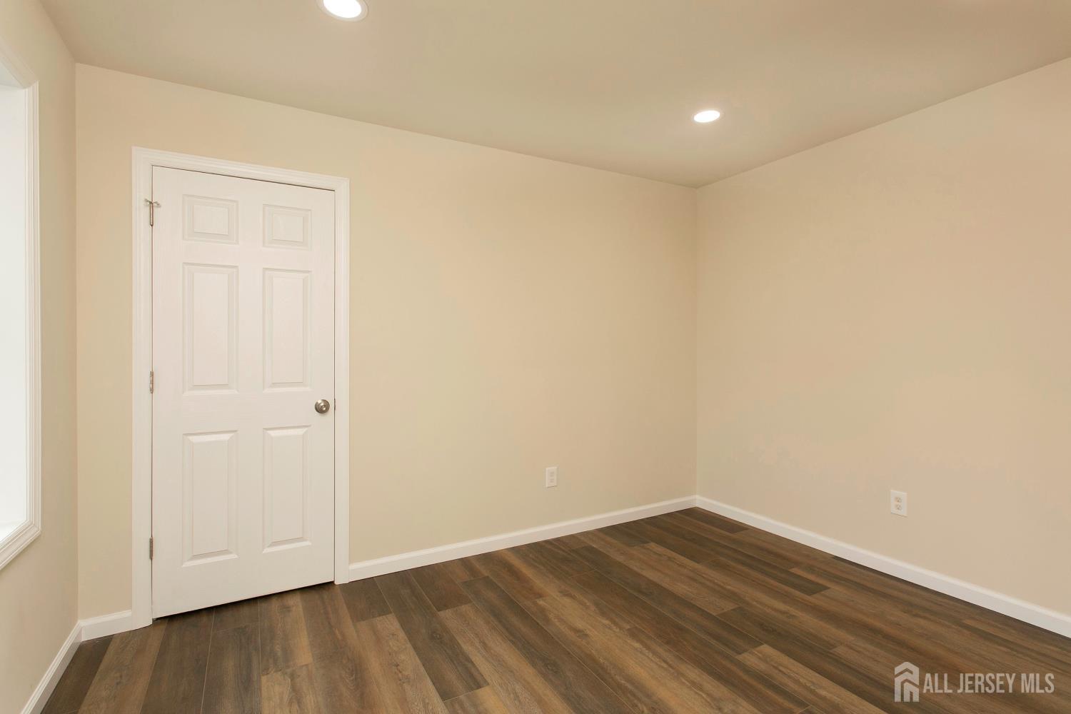 15 Bradley Drive, Edison, NJ, 08817 image 31