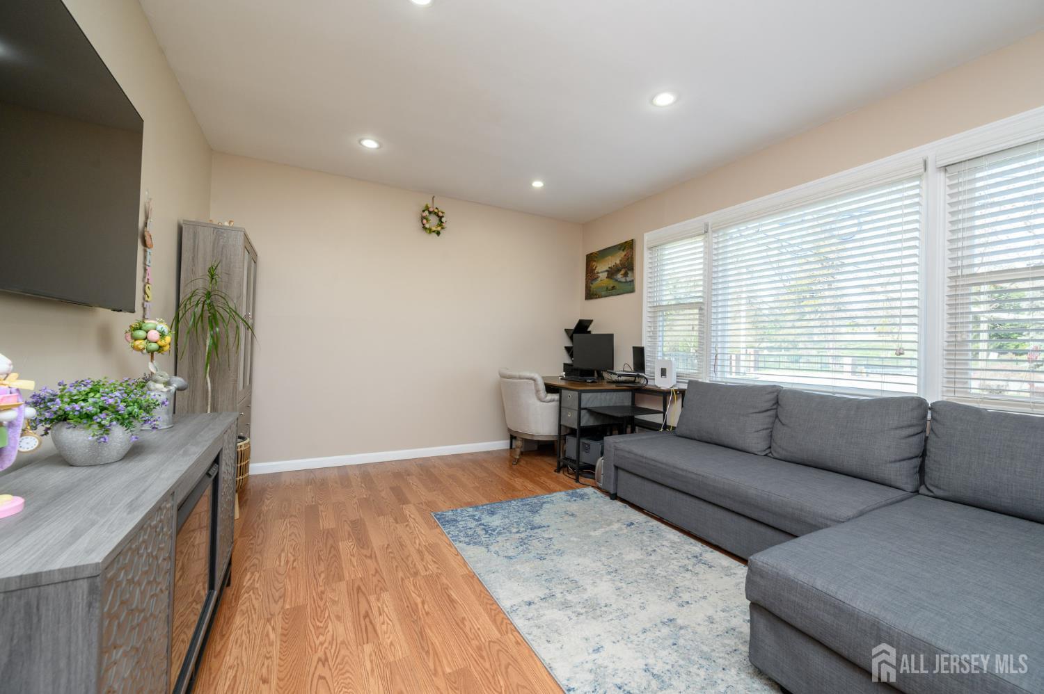 2 Rutan Road Image 5