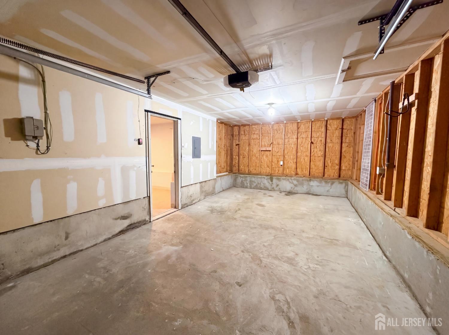 19 Central Avenue, East Brunswick, NJ, 08816 image 31