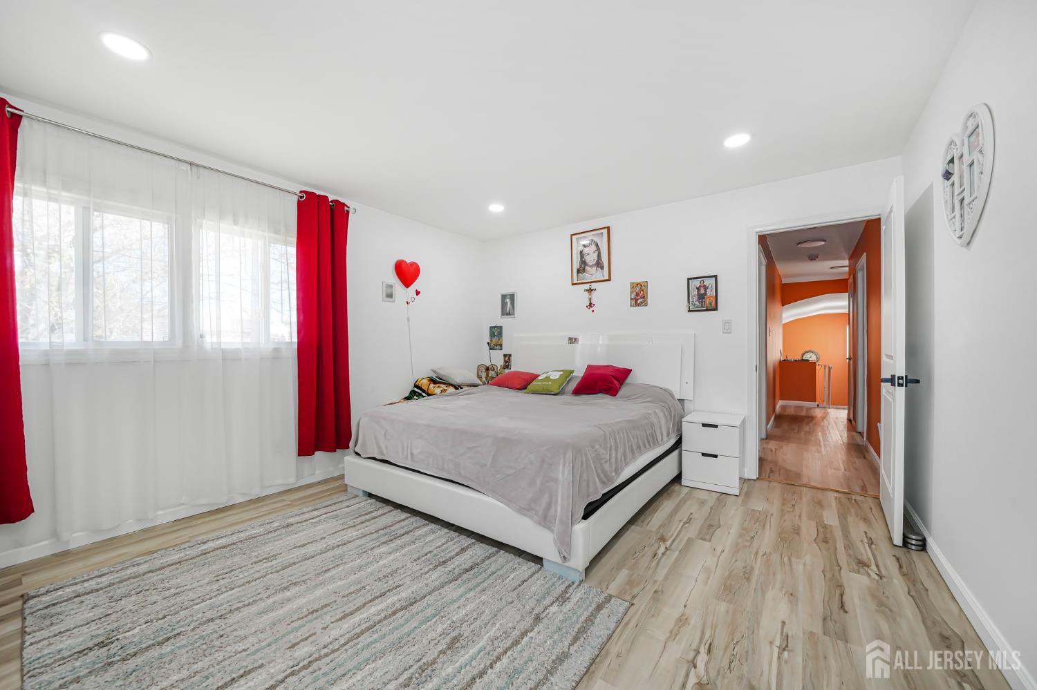 292 Summerhill Road, East Brunswick, NJ, 08816 image 24