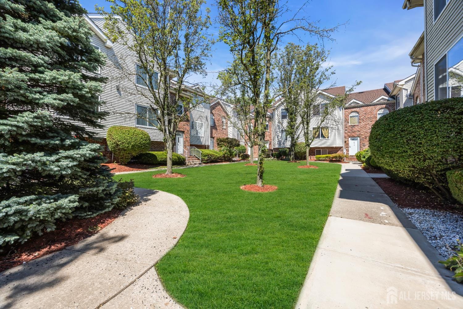 303 Holly Drive Image 2