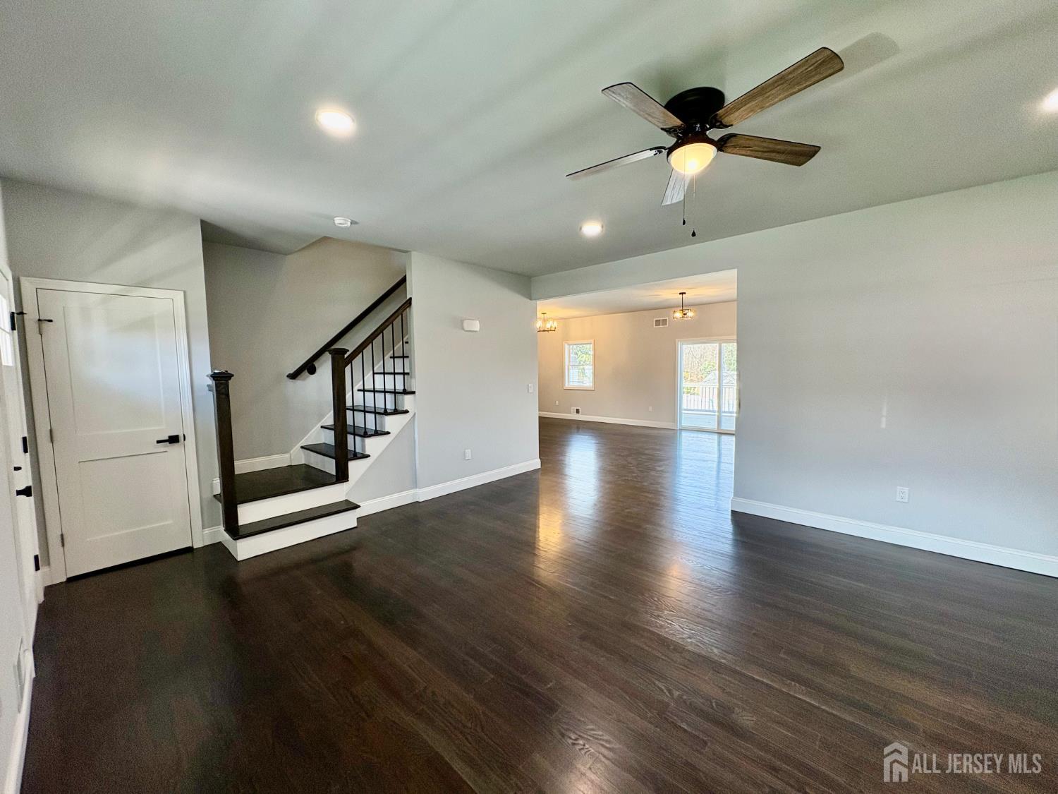 528 Catherine Street Image 3