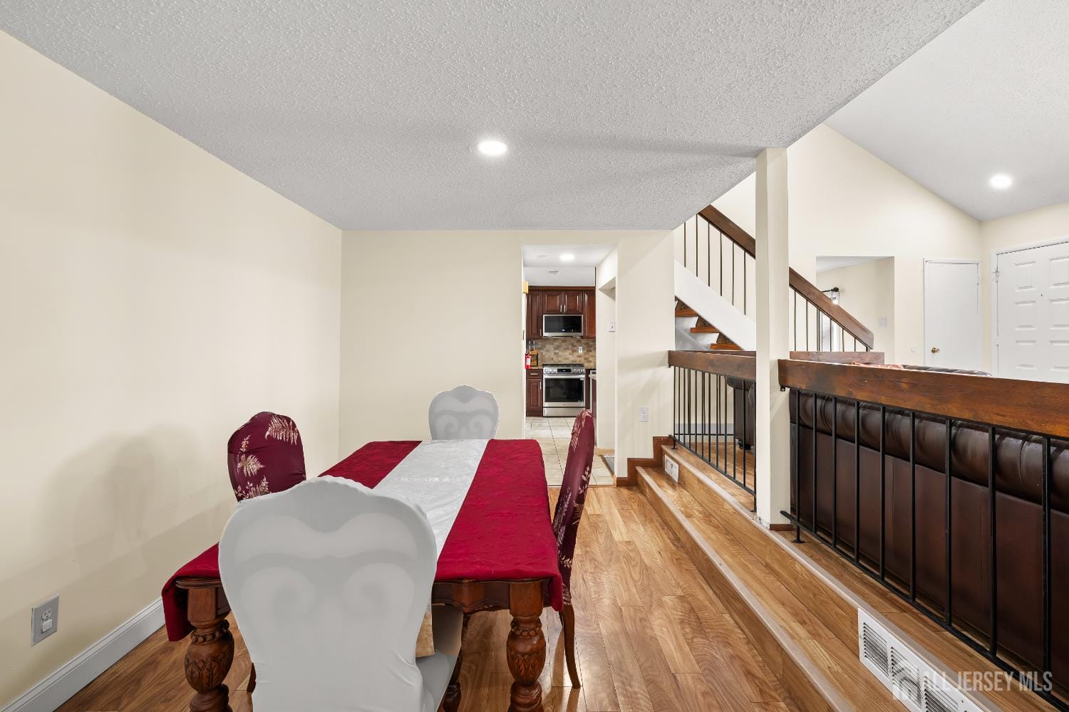 197 Westgate Drive, Edison, NJ, 08820 image 22