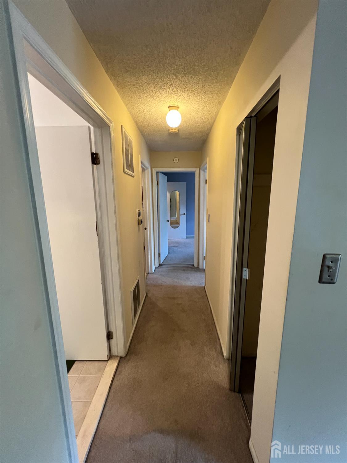 285 Hampshire Court, Piscataway, NJ, 08854 image 6