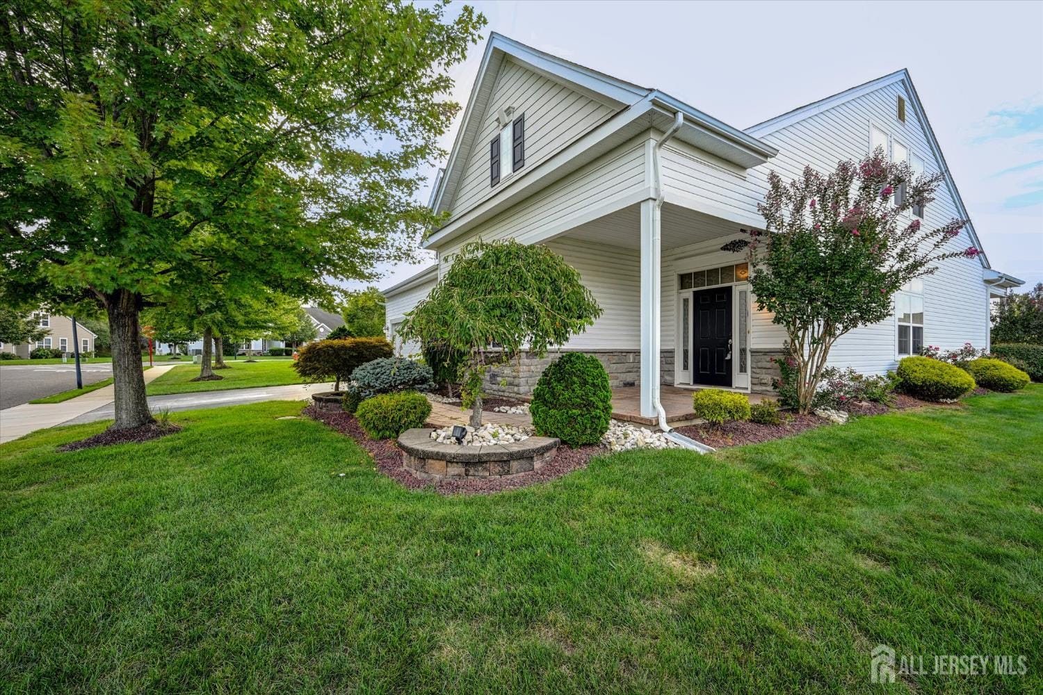 144 Timber Hill Drive Image 1