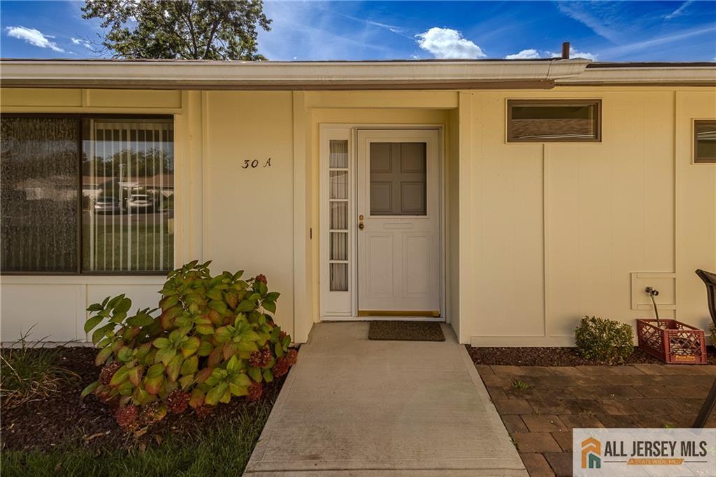 30 Larch Plaza 30A Image 5