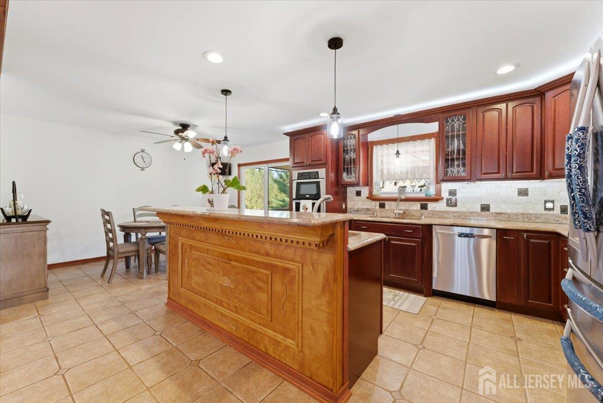 16 Hogback Road, Franklin, NJ, 08867 image 11