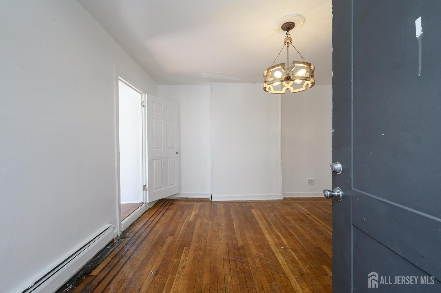 661 Kennedy Boulevard Image 3