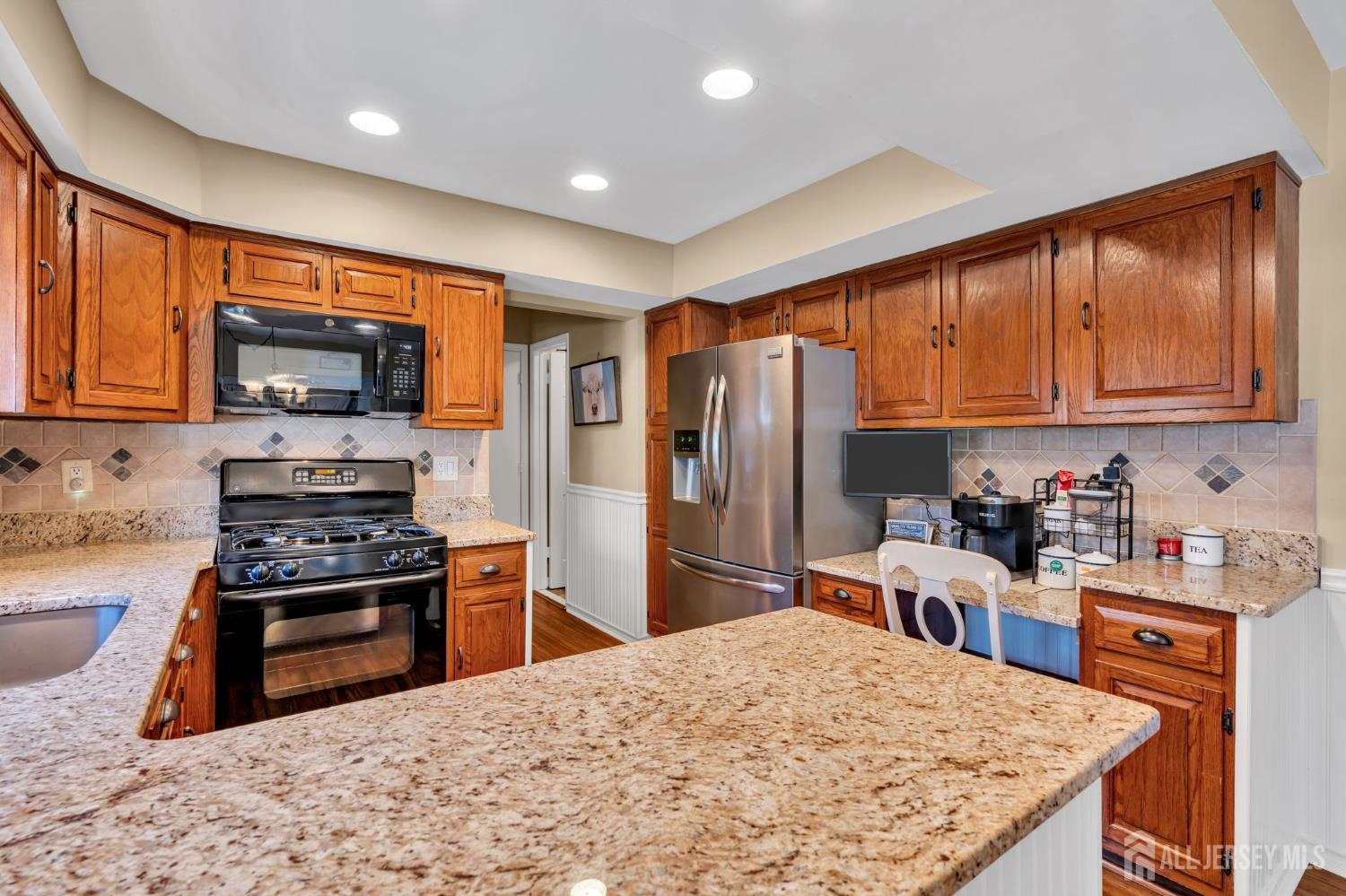 27 HERON Drive, Marlboro, NJ, 07746 image 14