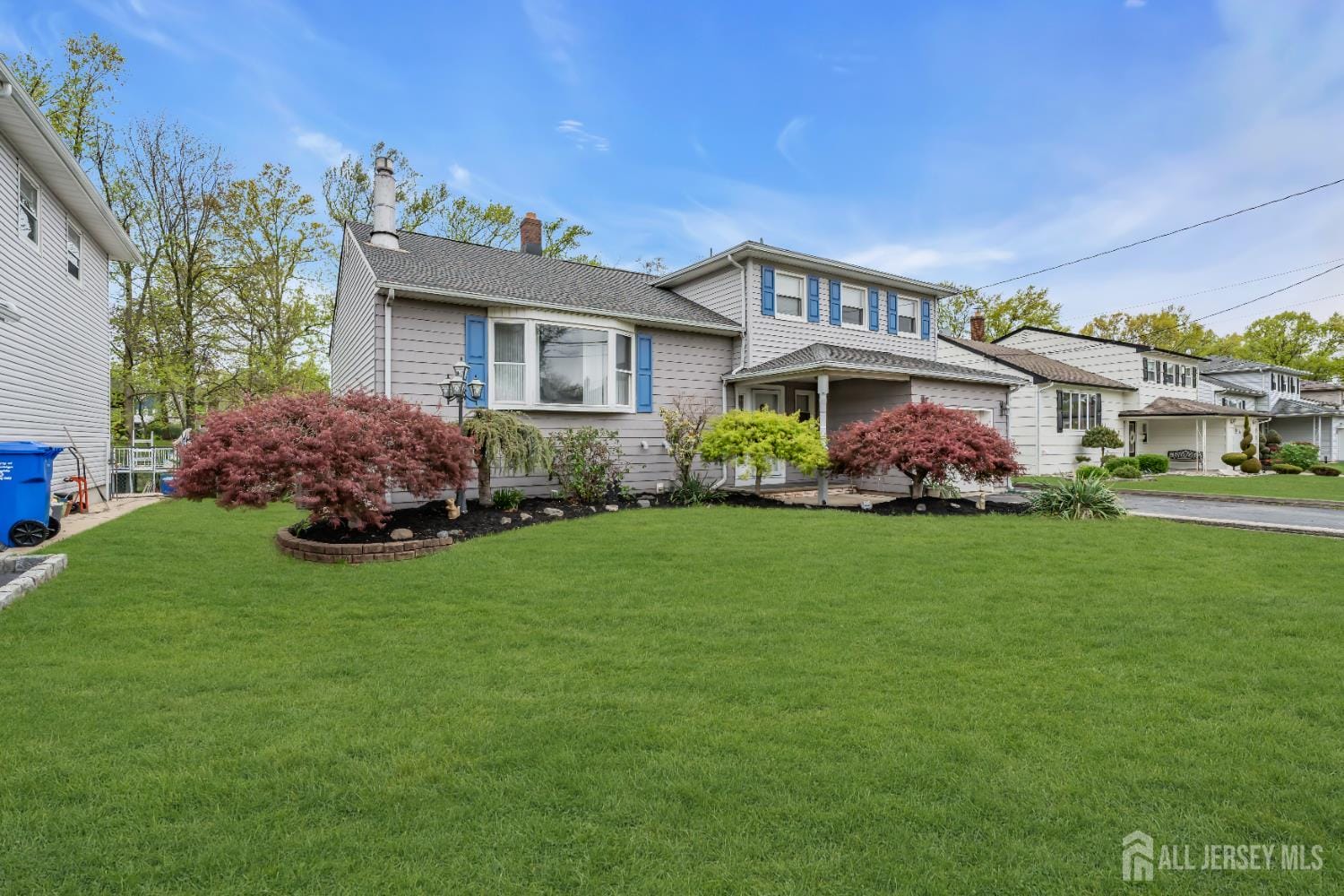 17 Hollywood Drive Image 2