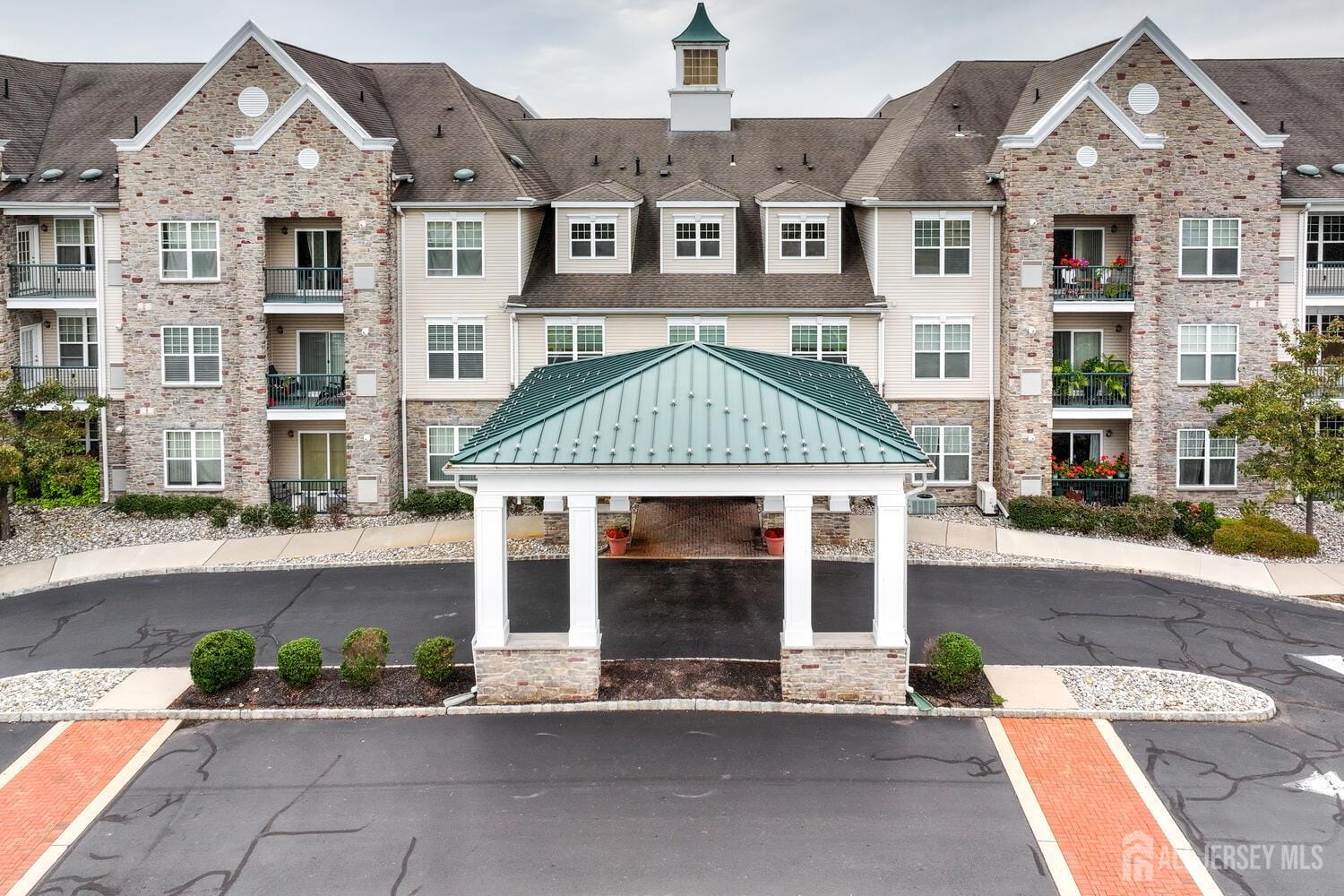 100 Middlesex Boulevard 211 Image 4