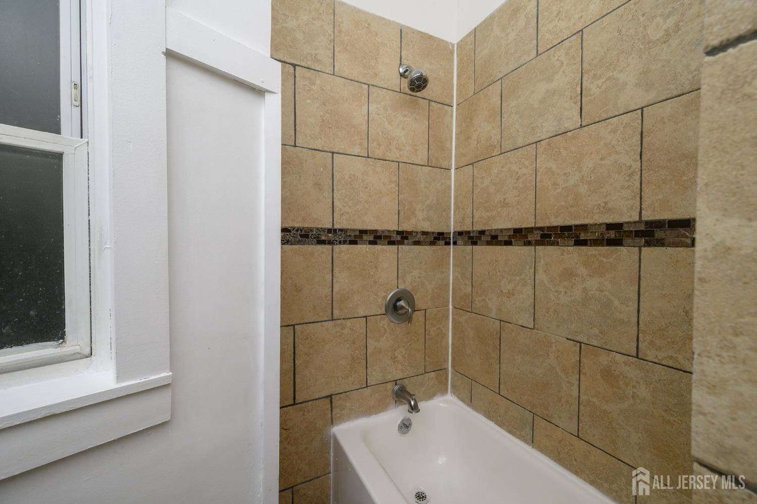 661 Kennedy Boulevard, Bayonne, NJ, 07002 image 11