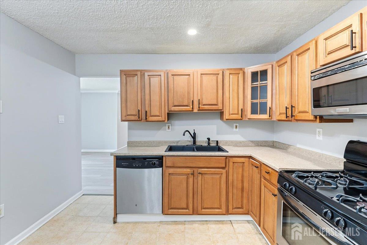 28 Boston Court, Newark, NJ, 07103 image 18