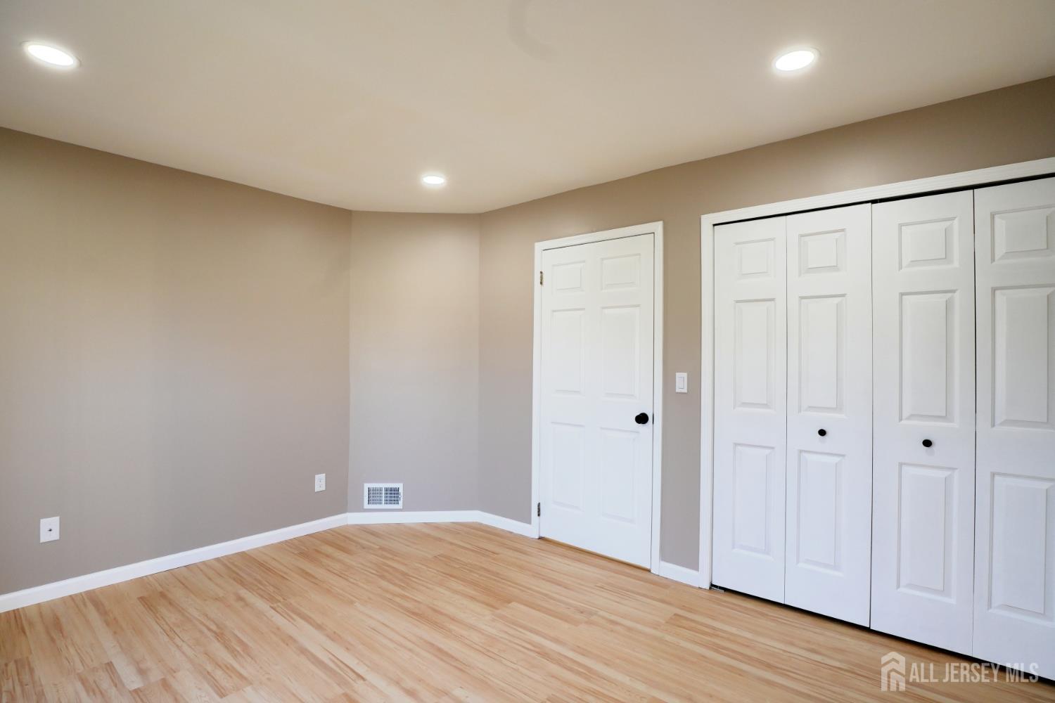 395 Carhart Court, East Brunswick, NJ, 08816 image 15