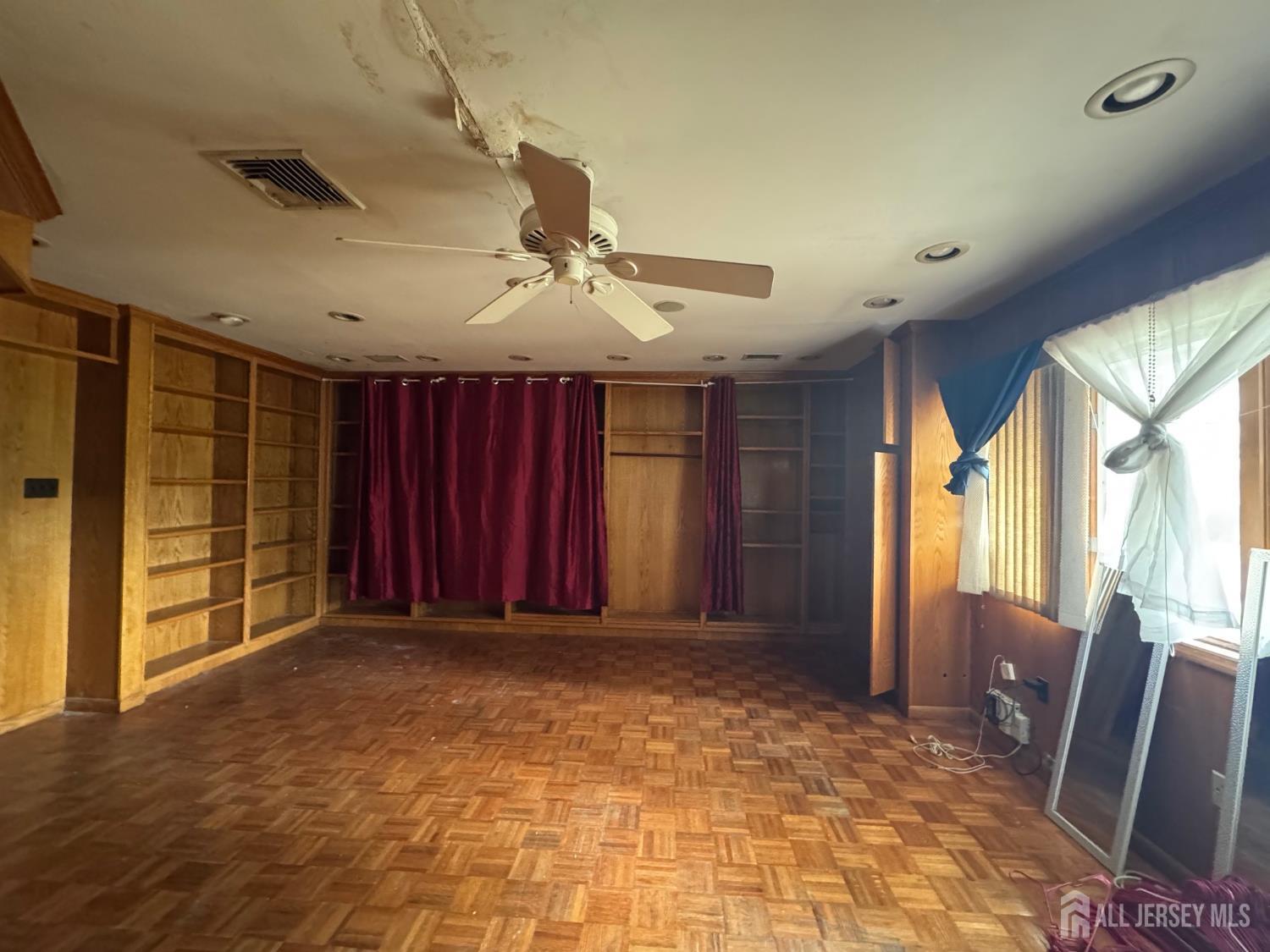 200 cedar Avenue Image 4