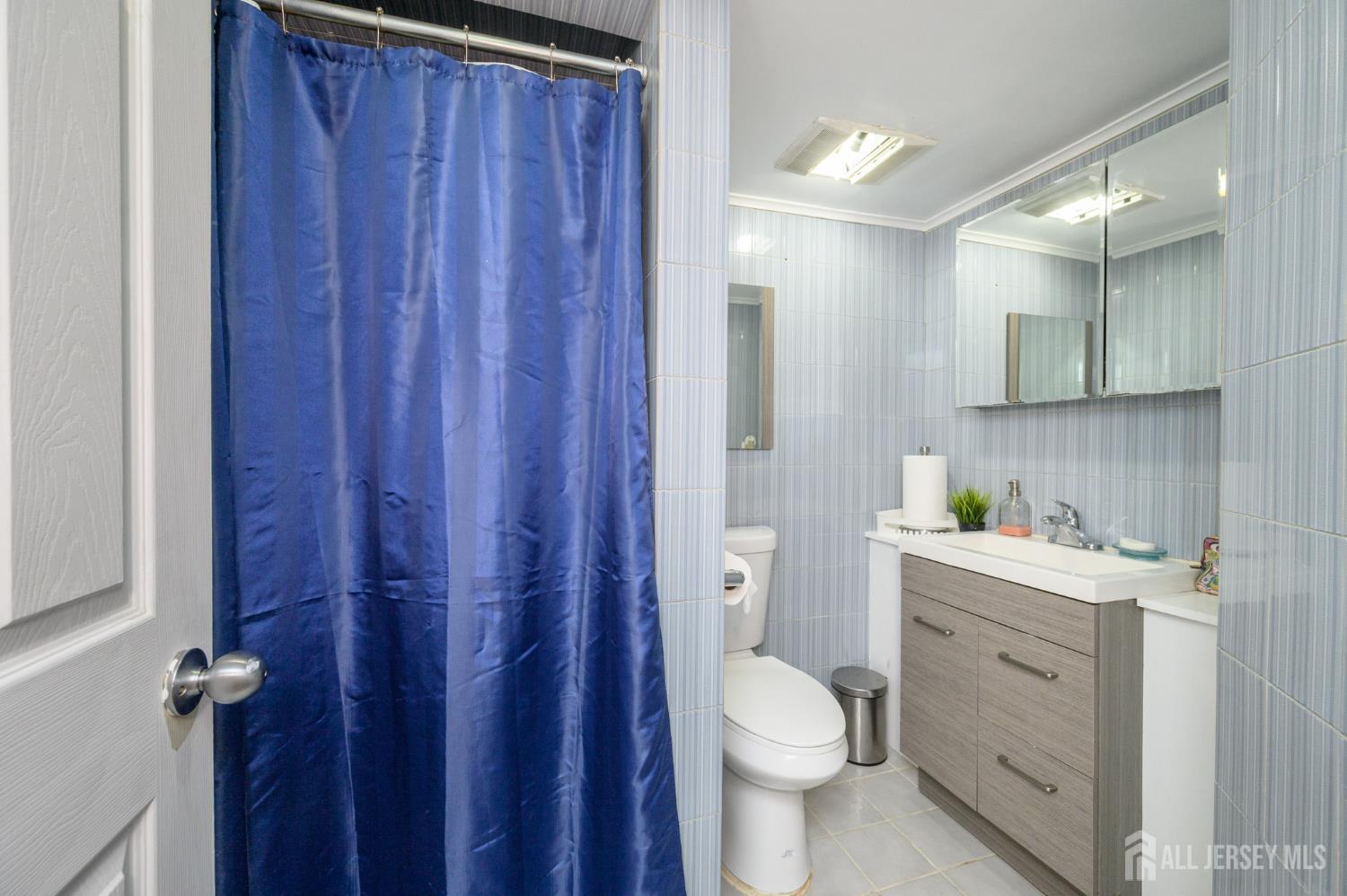 513 E Price Street, Linden, NJ, 07036 image 26