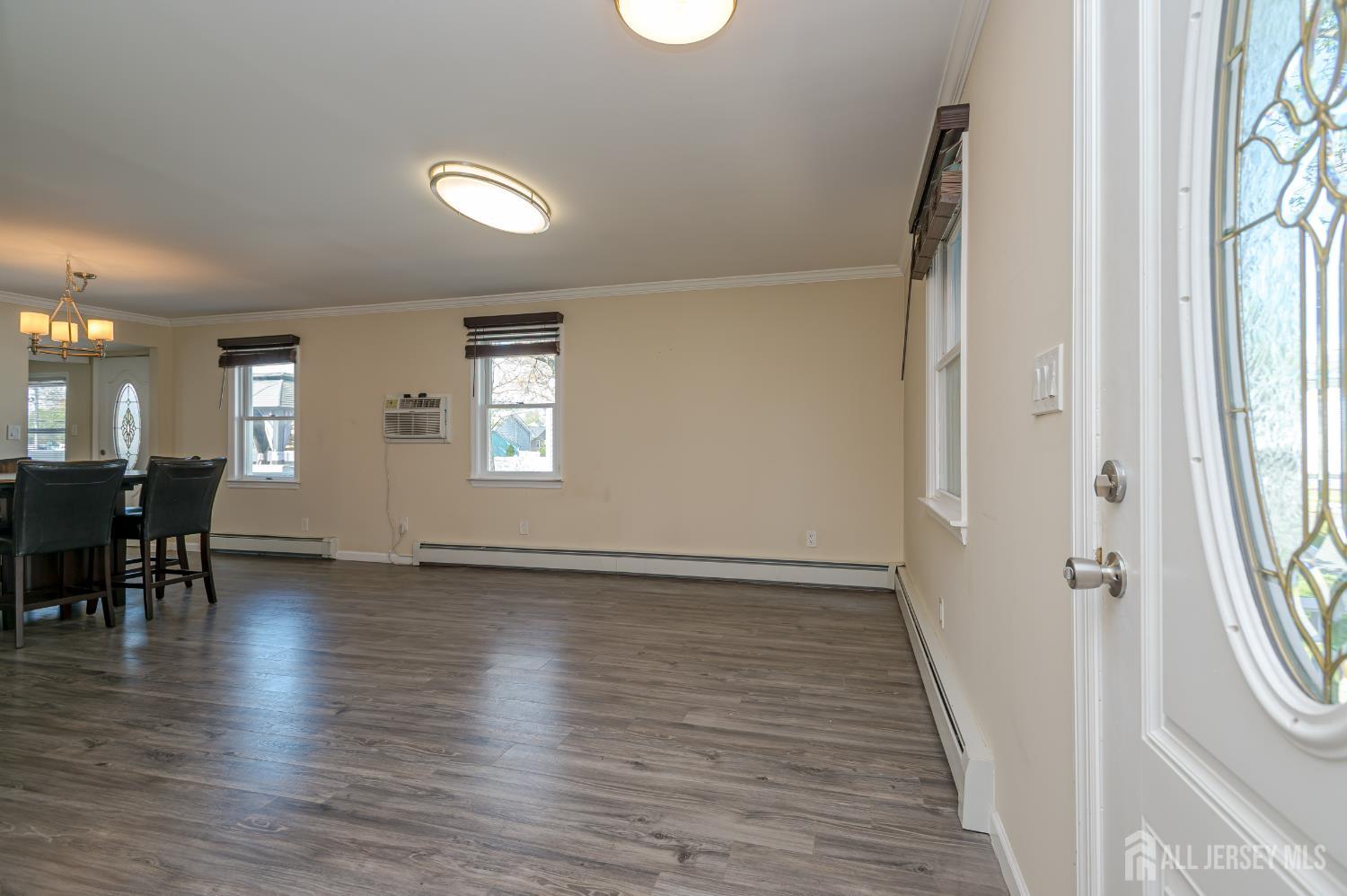 14 Elmer Avenue Image 4