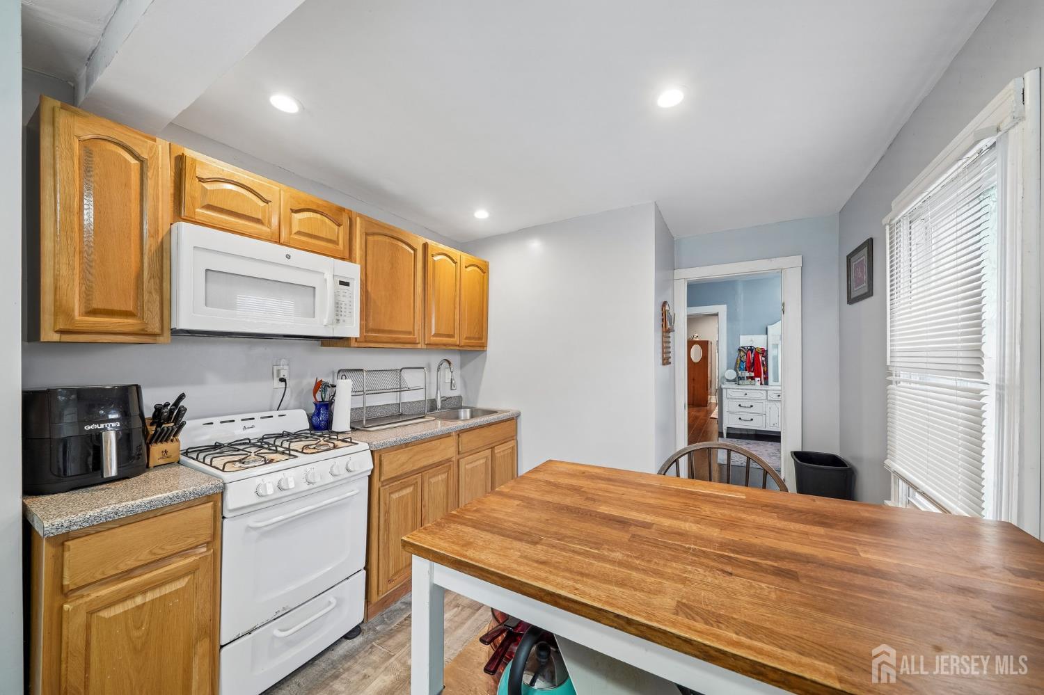 44 state Street Image 4