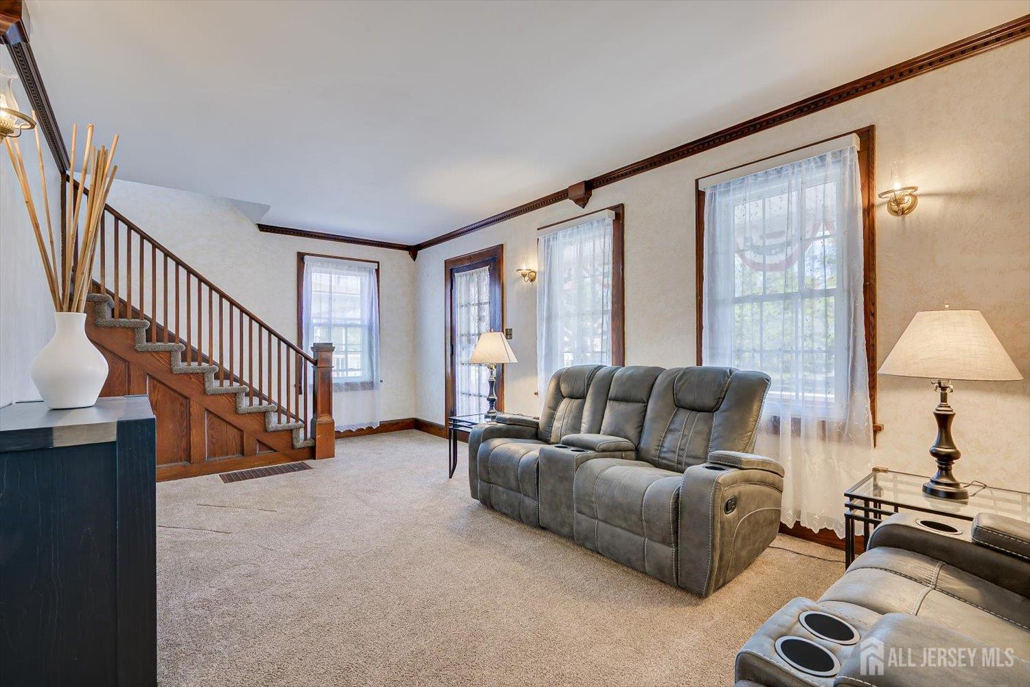 620 Dunellen Avenue Image 2