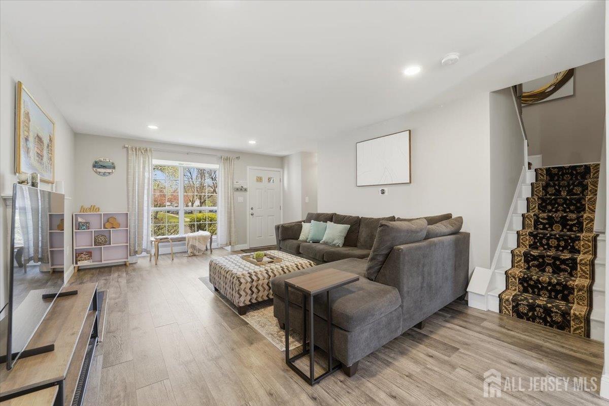 63 Amberly Court, Franklin, NJ, 08823 image 6