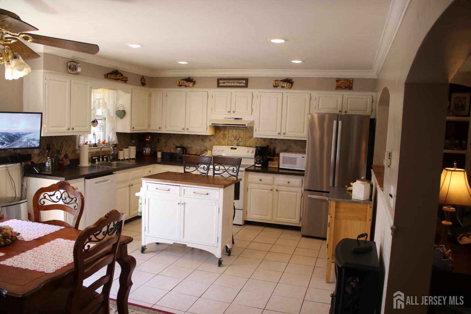 398 Pleasant Valley Road, Old Bridge, NJ, 08857 image 18