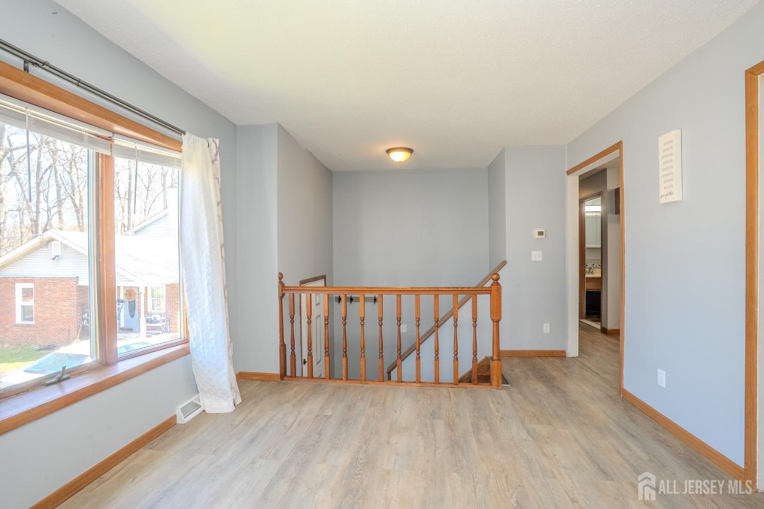 1834 Holly Road Image 5