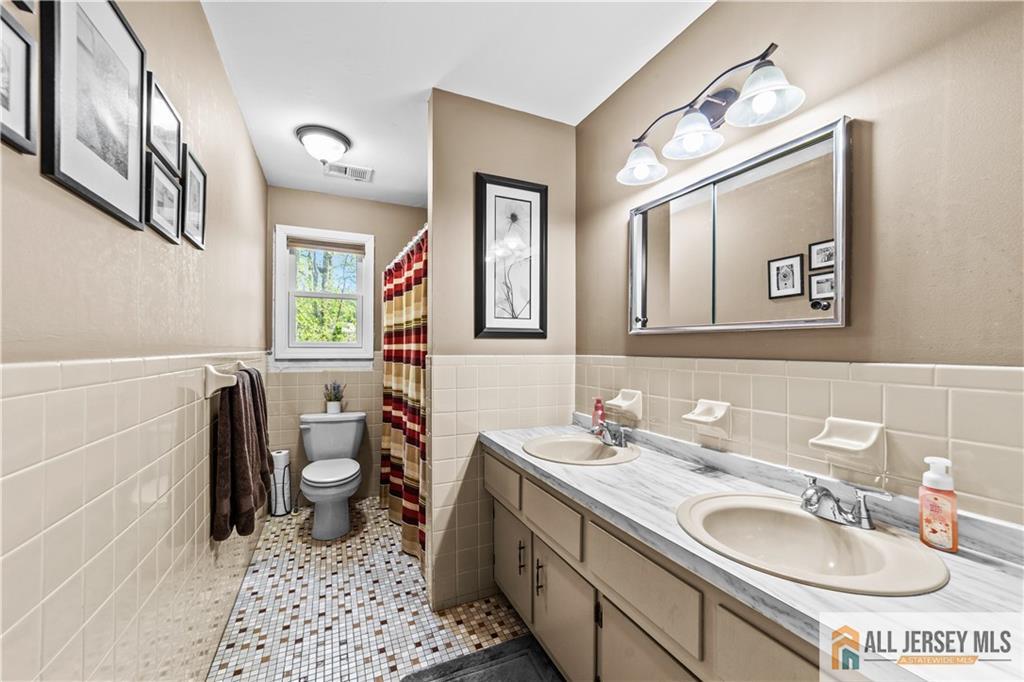 7 Michelle Street, Monroe, NJ, 08831 image 16