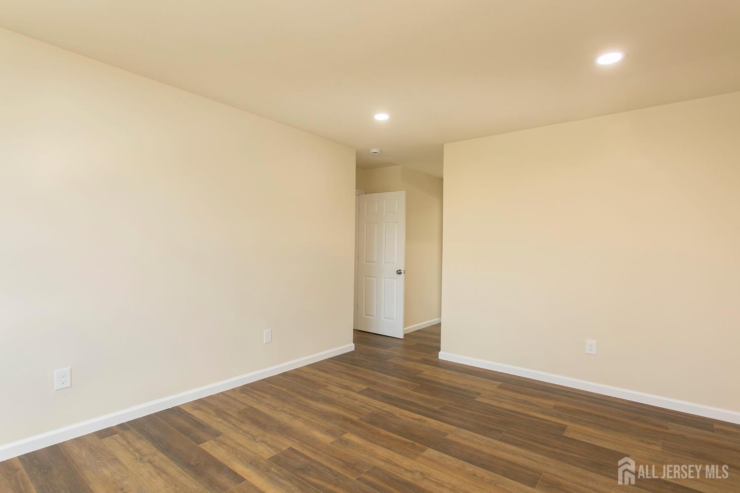 15 Bradley Drive, Edison, NJ, 08817 image 23