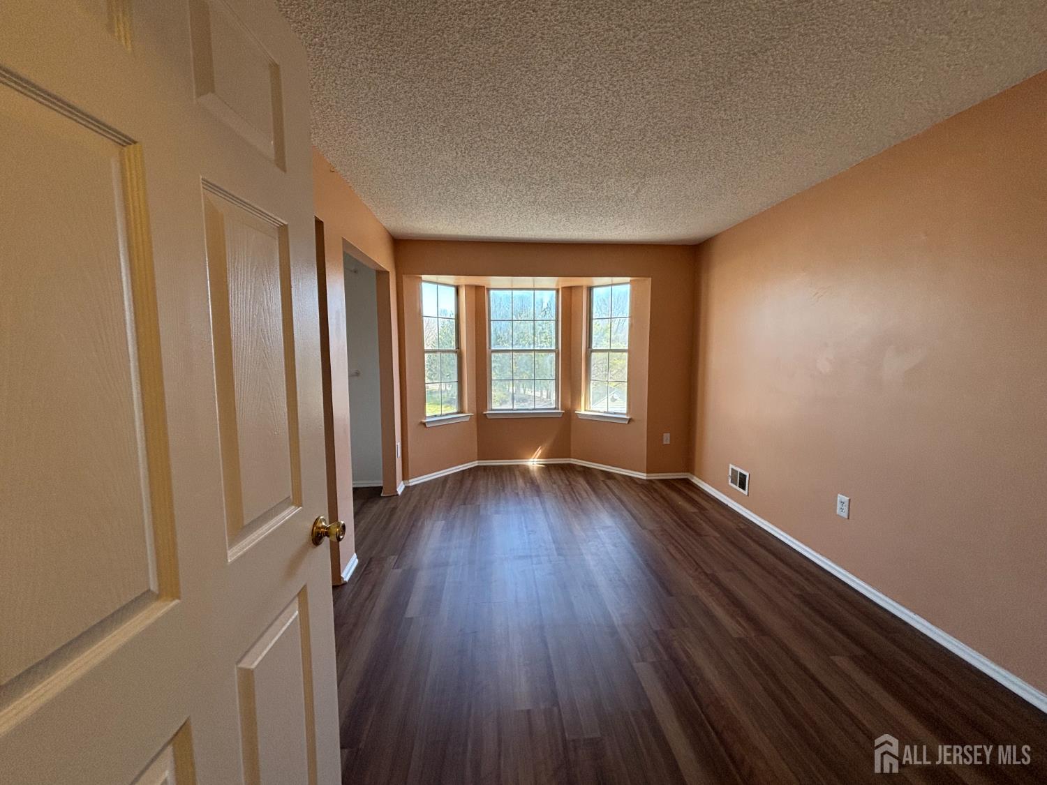 17 Pembrook Avenue, North Brunswick, NJ, 08902 image 14