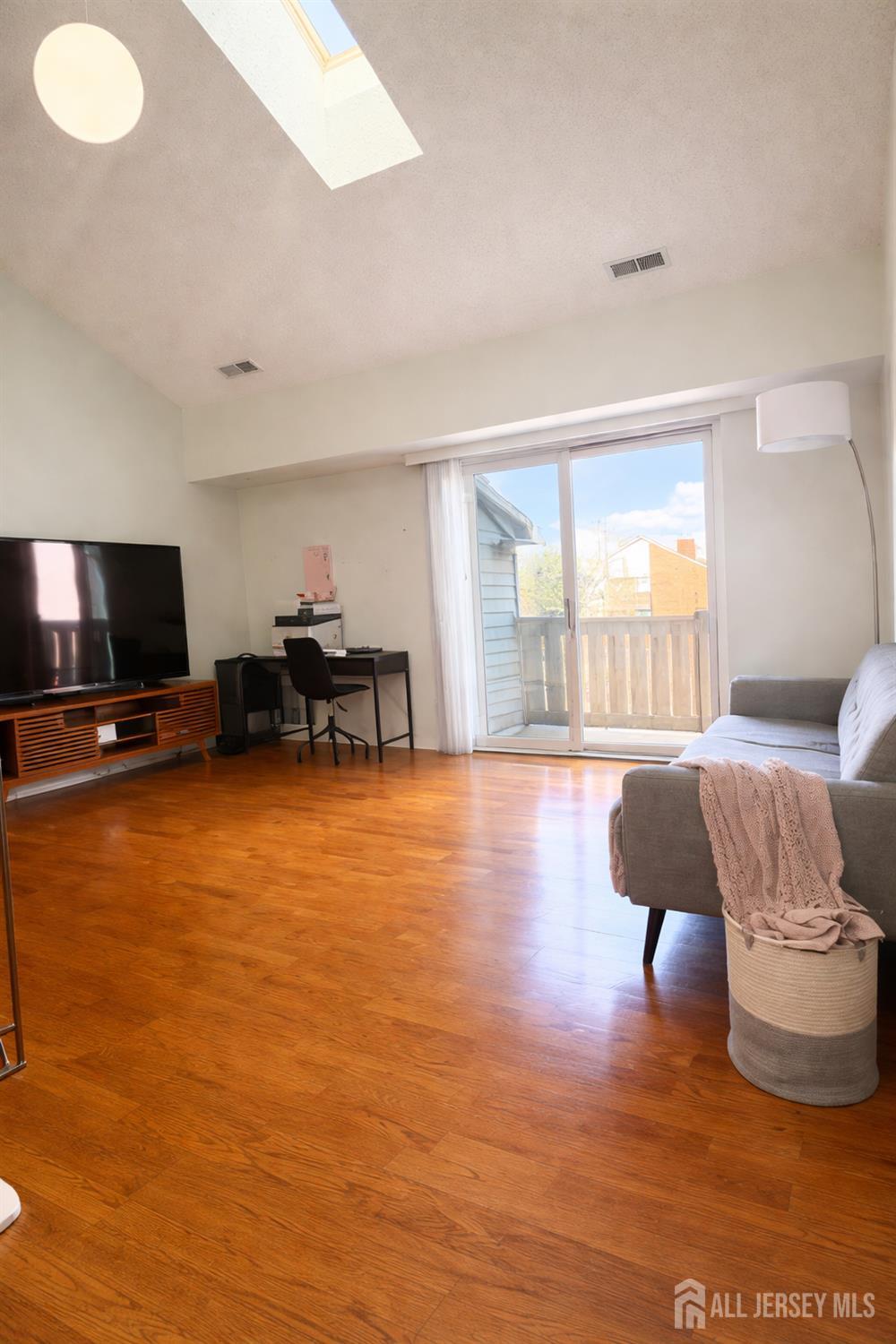 4910 Ravens Crest Dr Drive Image 5