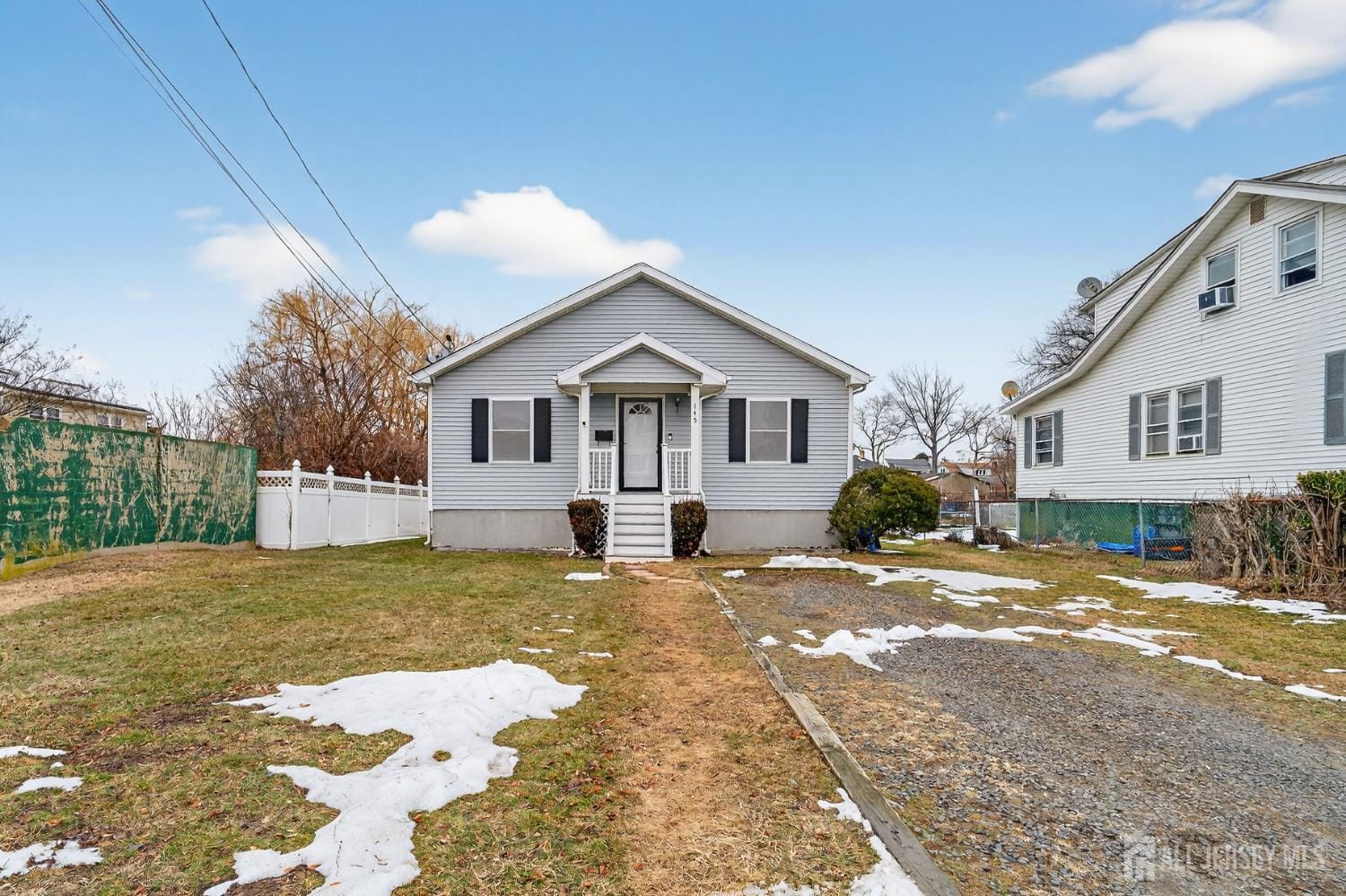 145 Sampson Place Image 3