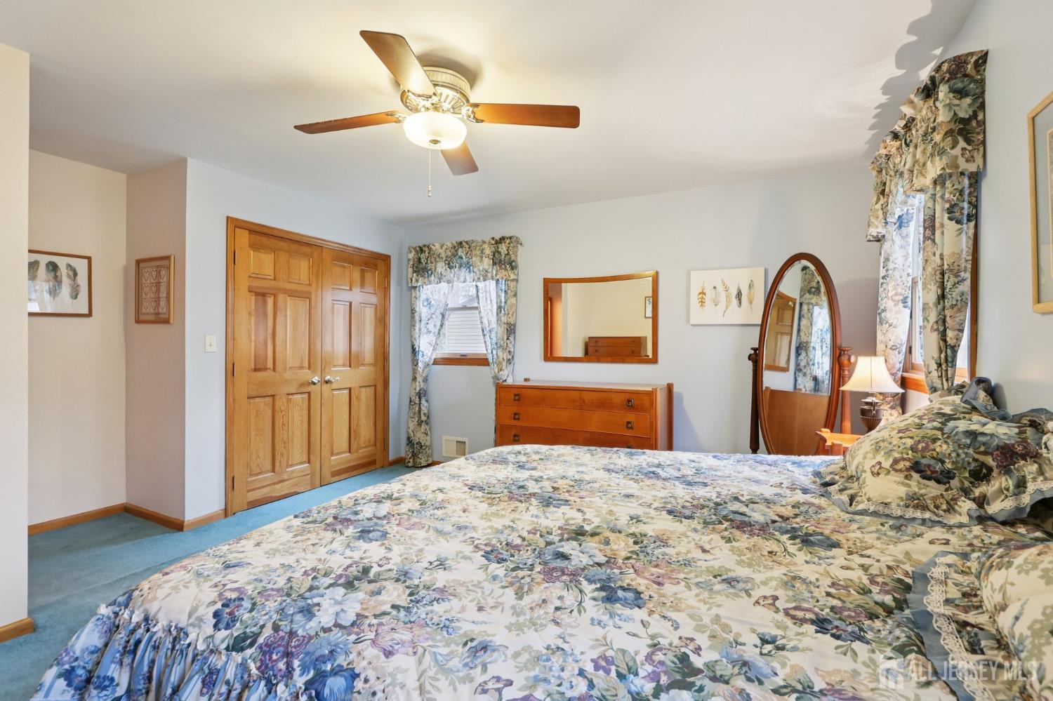 37 Dale Drive, Edison, NJ, 08820 image 25