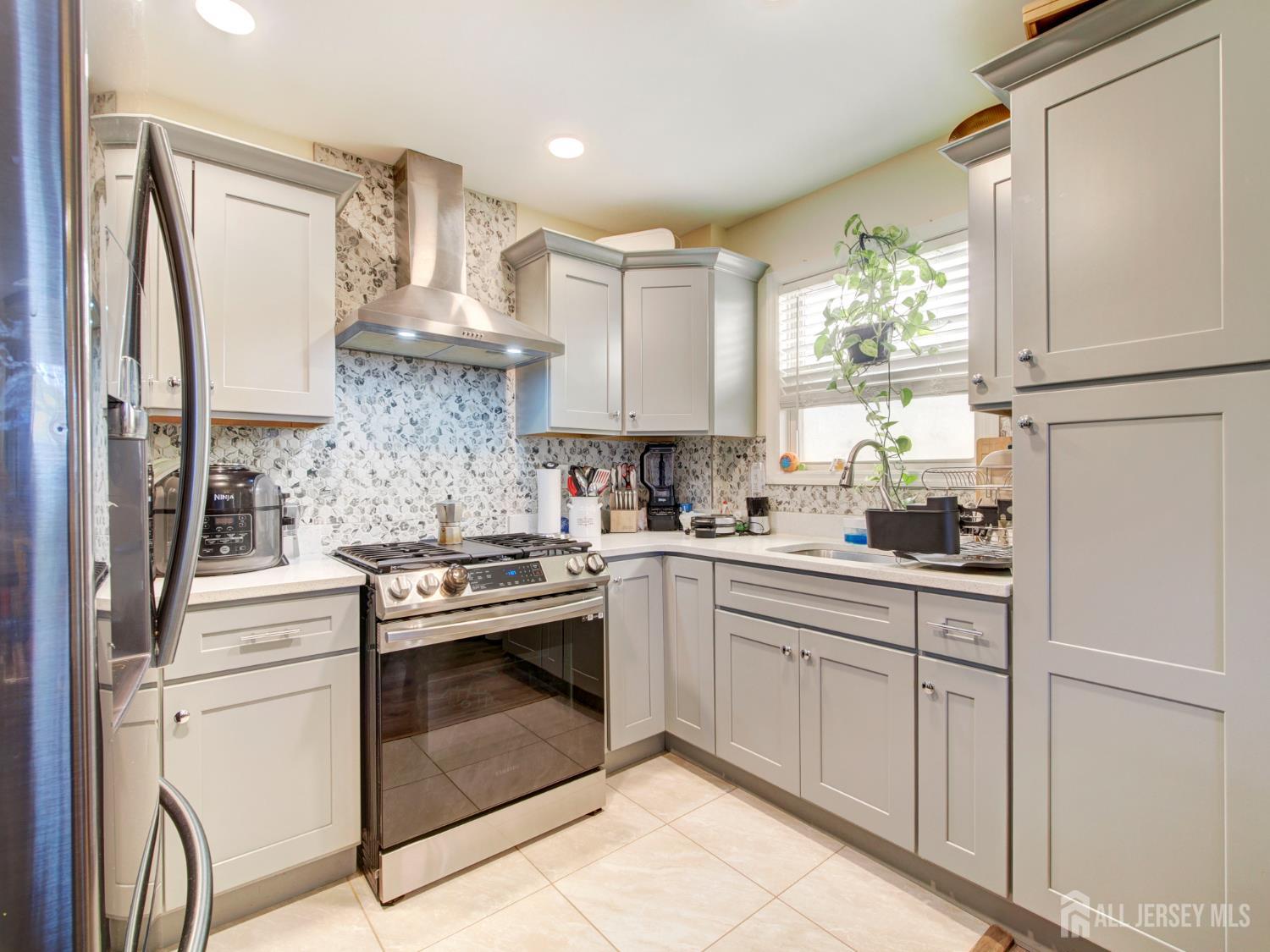 267 Watson Avenue Image 2