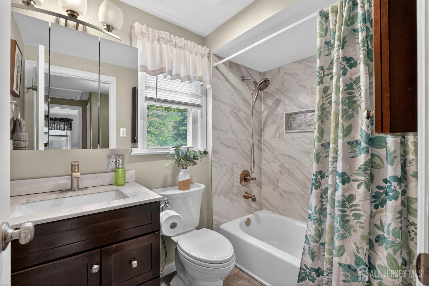 7 Spier Drive, Livingston, NJ, 07039 image 23