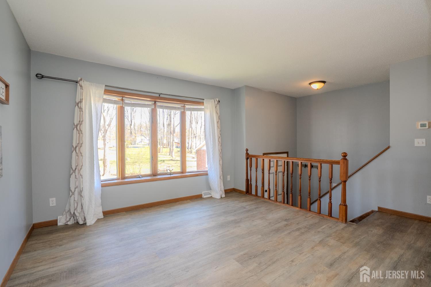 1834 Holly Road Image 4