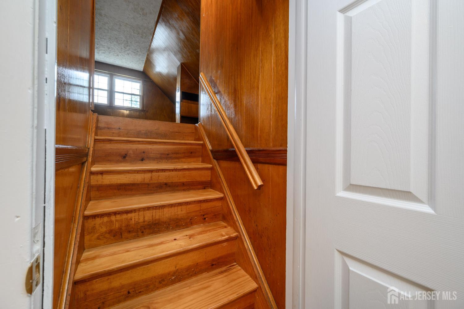 384 Maplewood Avenue, Colonia, NJ, 07067 image 25