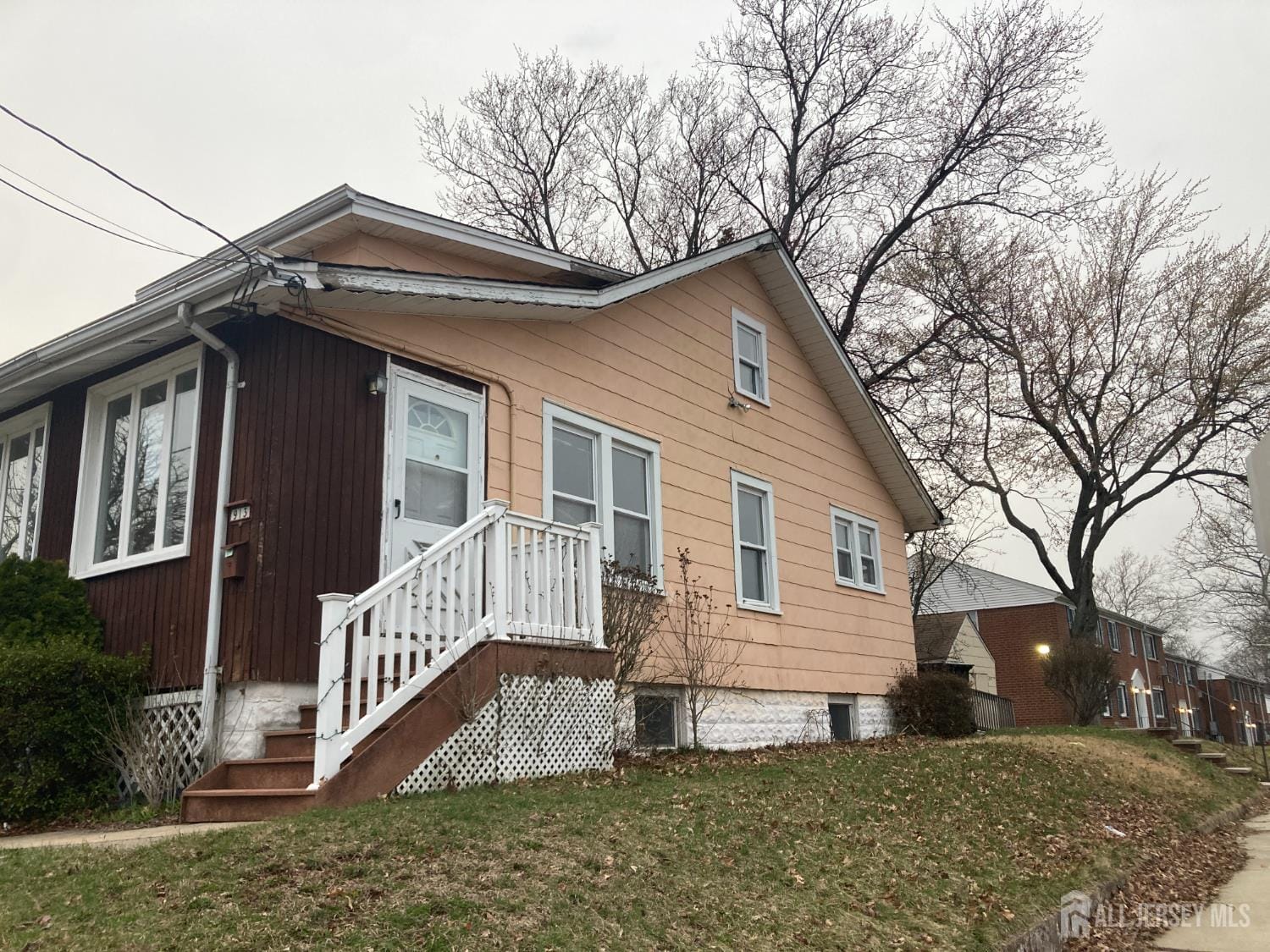 913 Eden Avenue Image 2