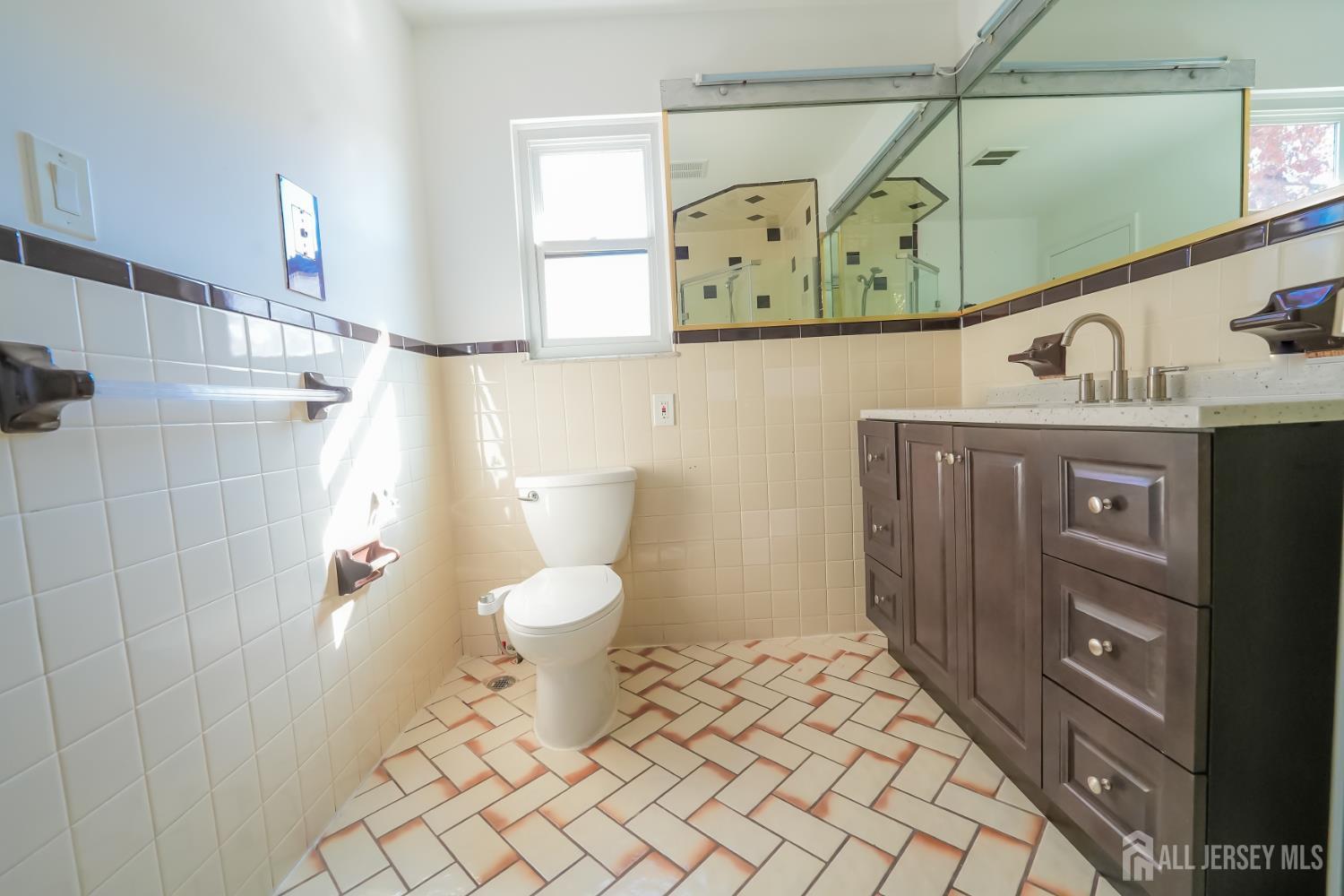 1308 Merrywood Drive, Edison, NJ, 08817 image 92