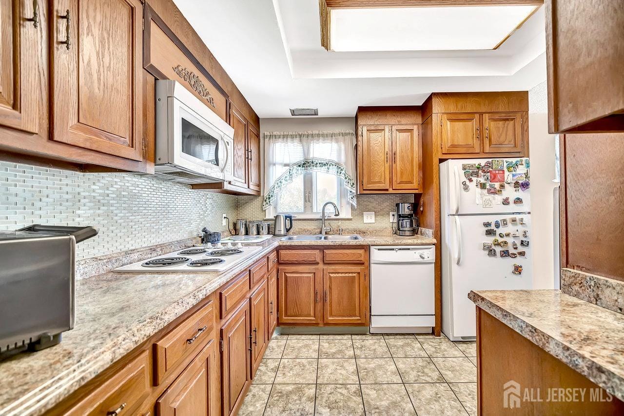 312 Sharon Way 312N, Monroe, NJ, 08831 image 12