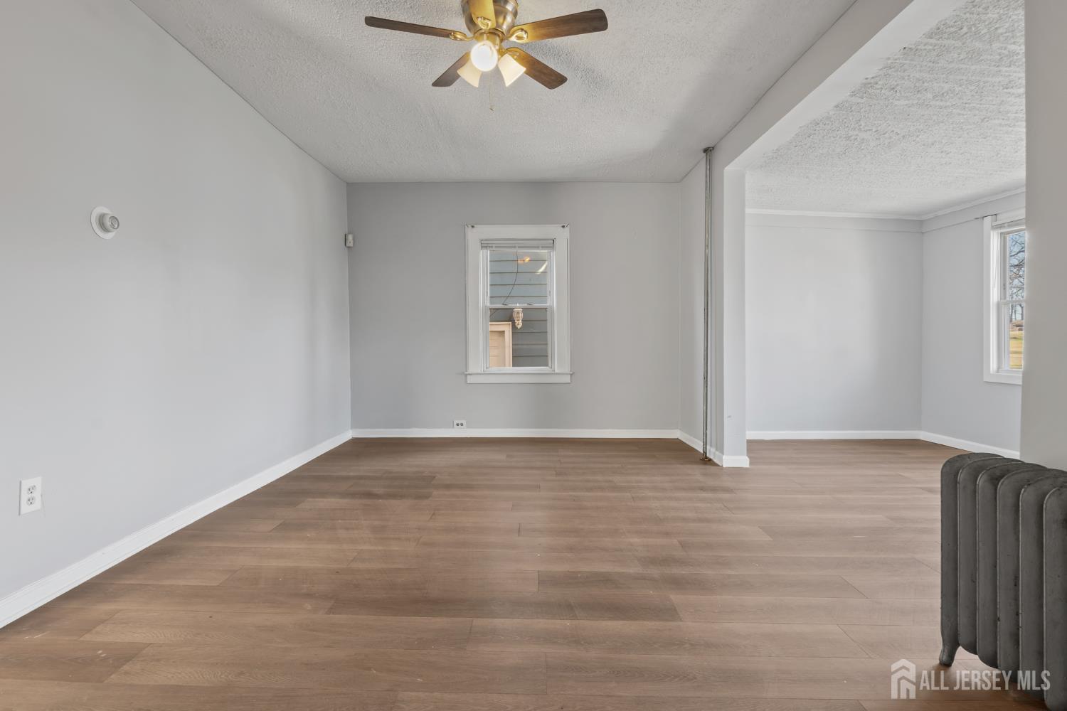 83 May Street Image 5