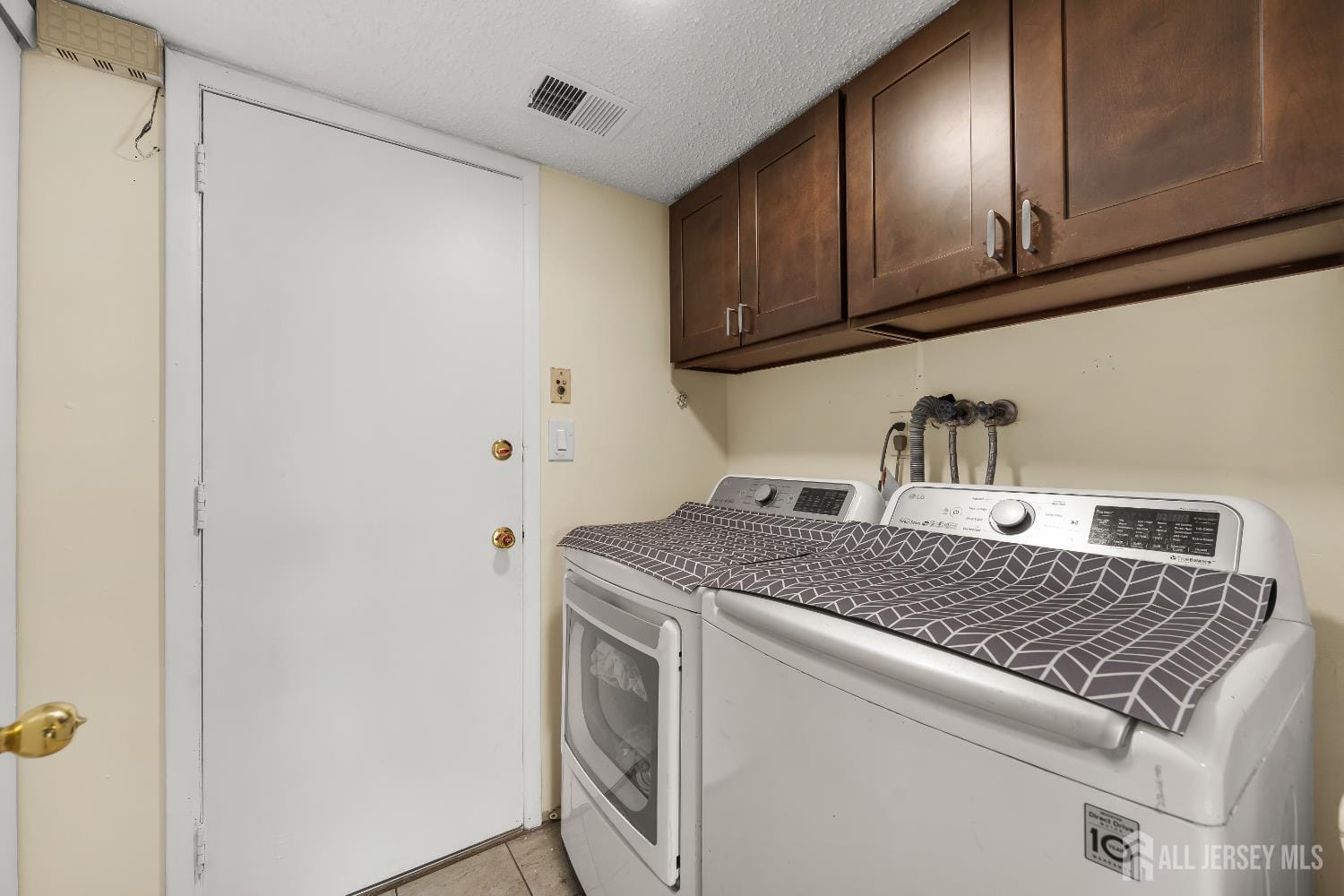 197 Westgate Drive, Edison, NJ, 08820 image 24