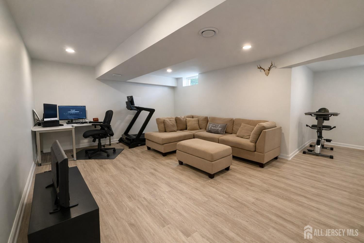 70 Sayre Drive, Plainsboro, NJ, 08540 image 22