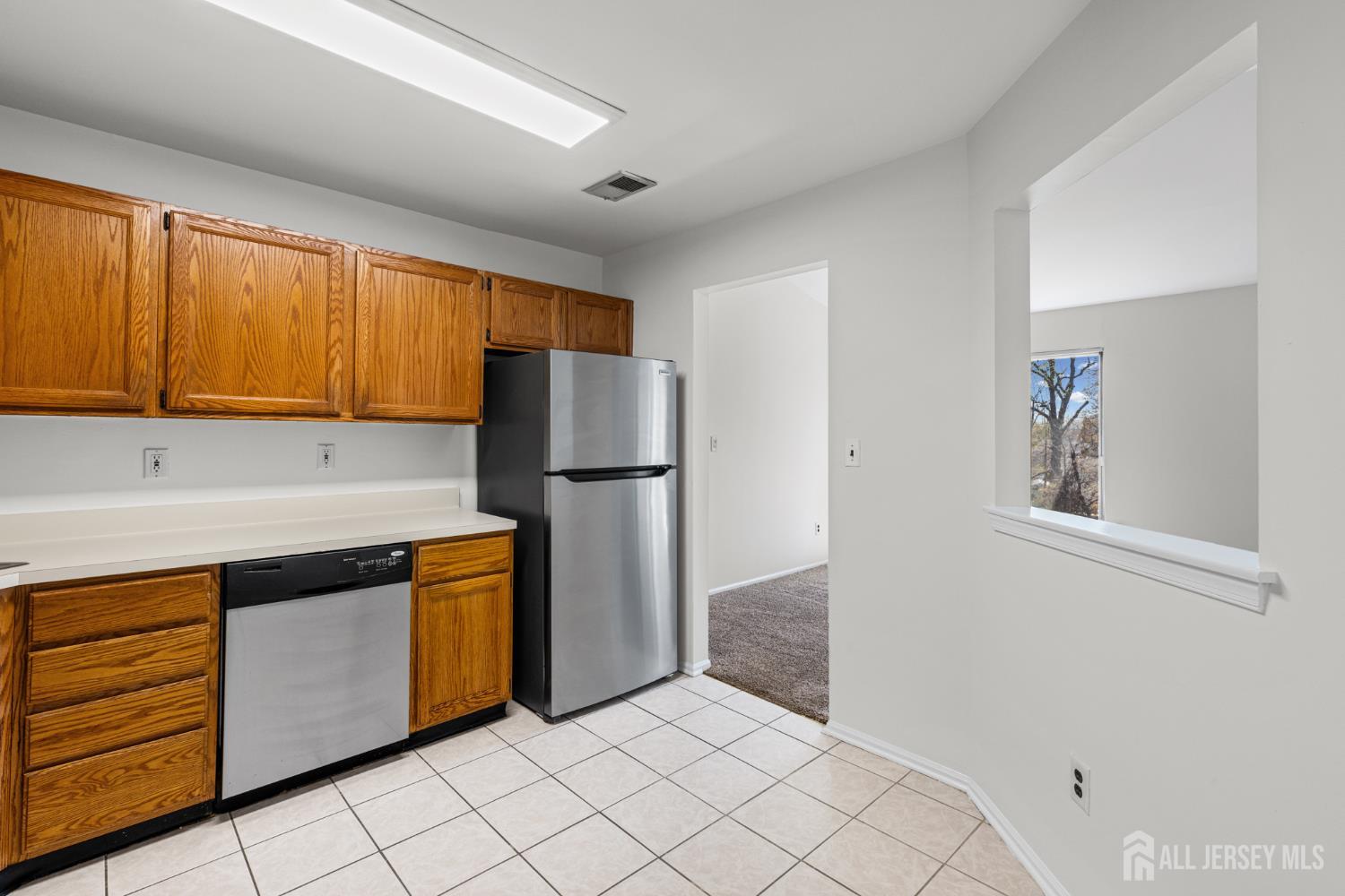 341 Silvia Street Image 5