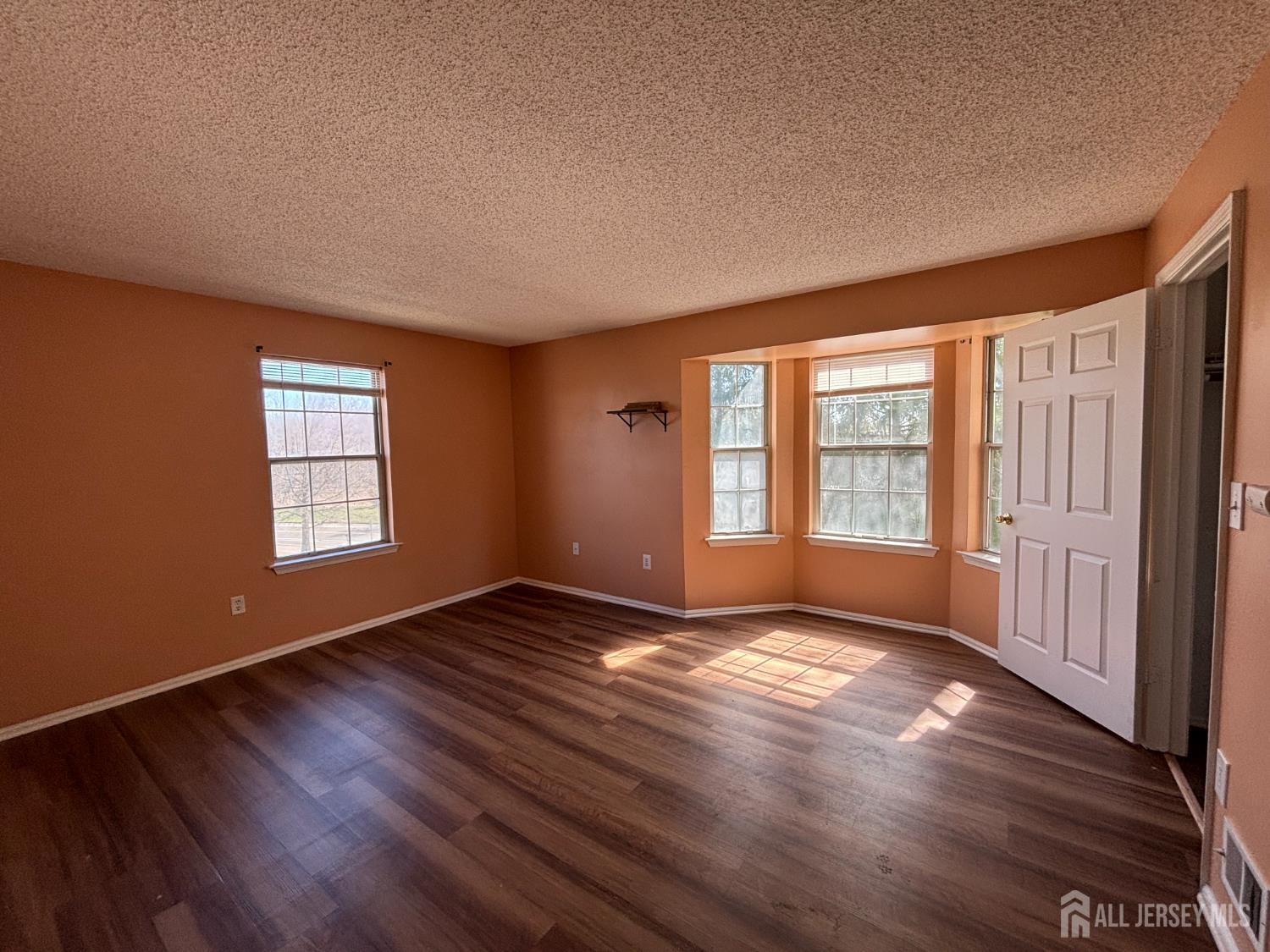 17 Pembrook Avenue, North Brunswick, NJ, 08902 image 13