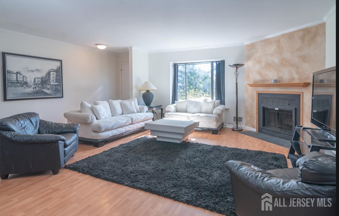 175 Penn Court Image 2