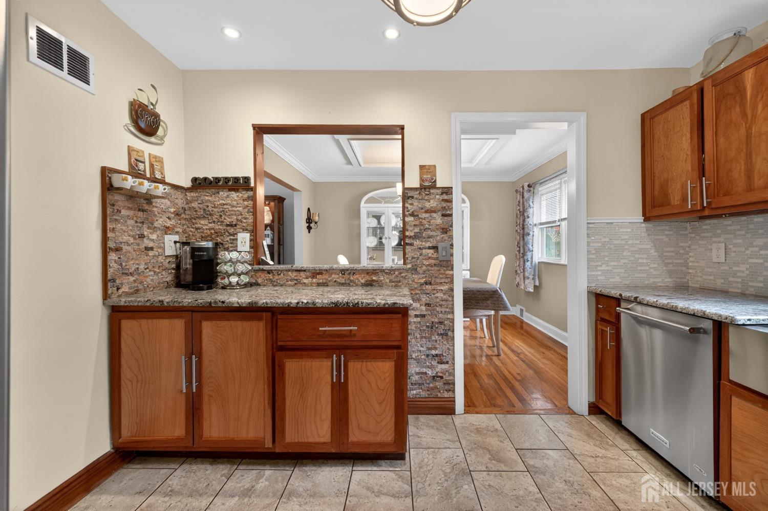 7 Spier Drive, Livingston, NJ, 07039 image 12