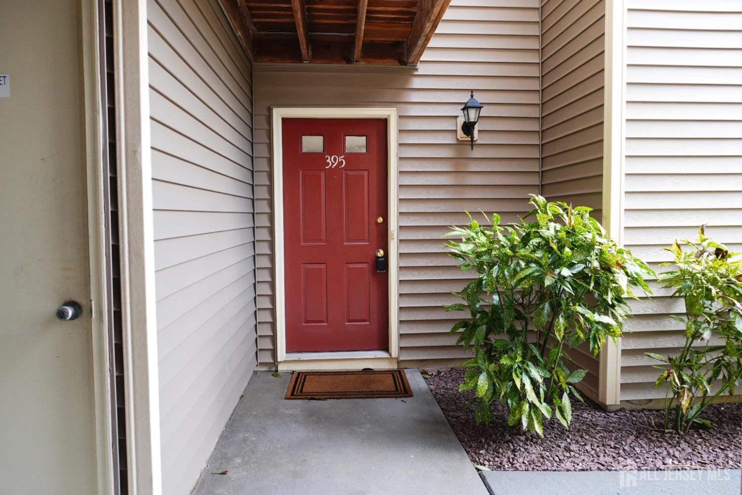 395 Carhart Court Image 2