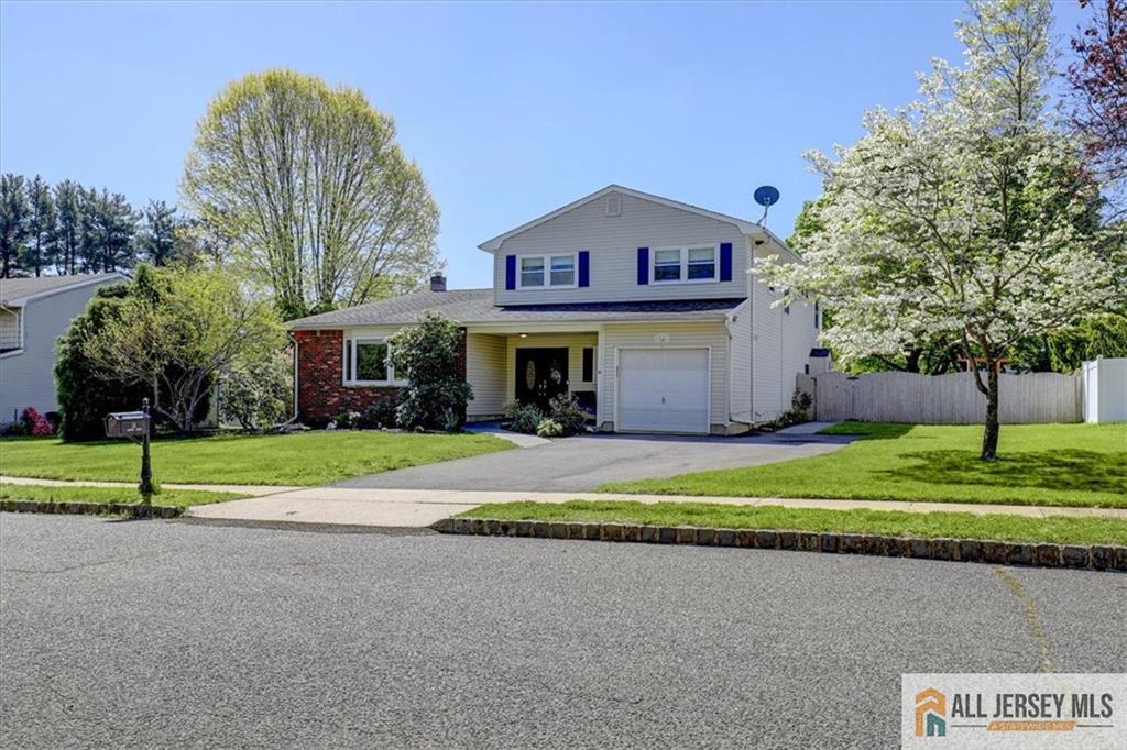 14 London Drive Image 2