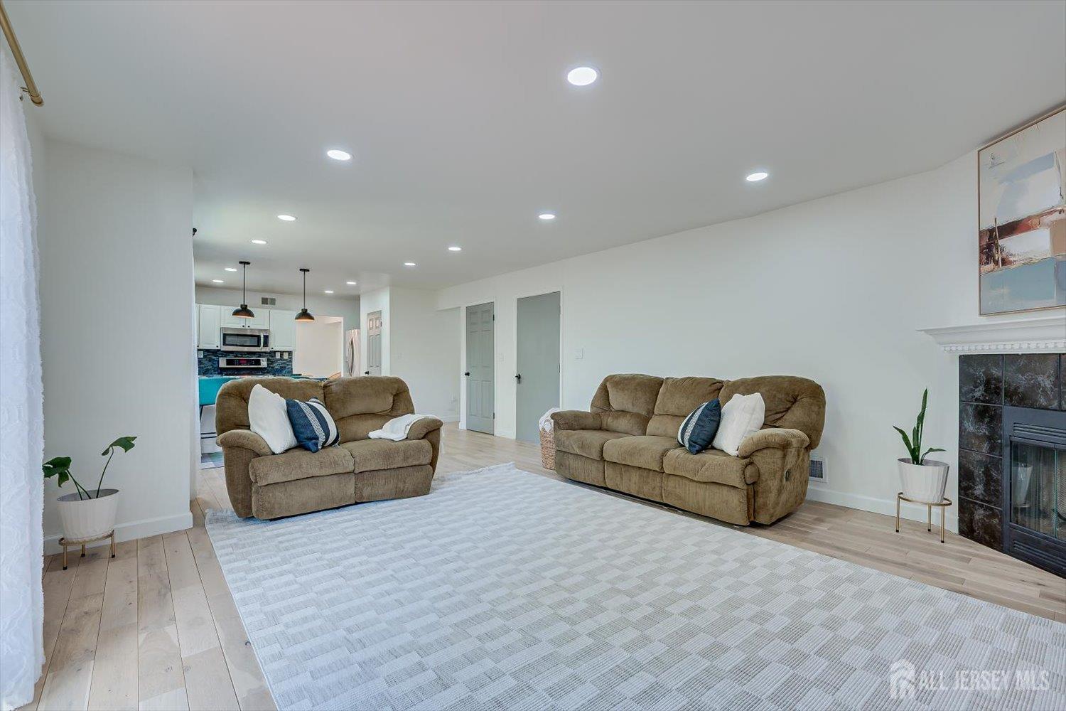 122 Dewolfe Street, Edison, NJ, 08817 image 20