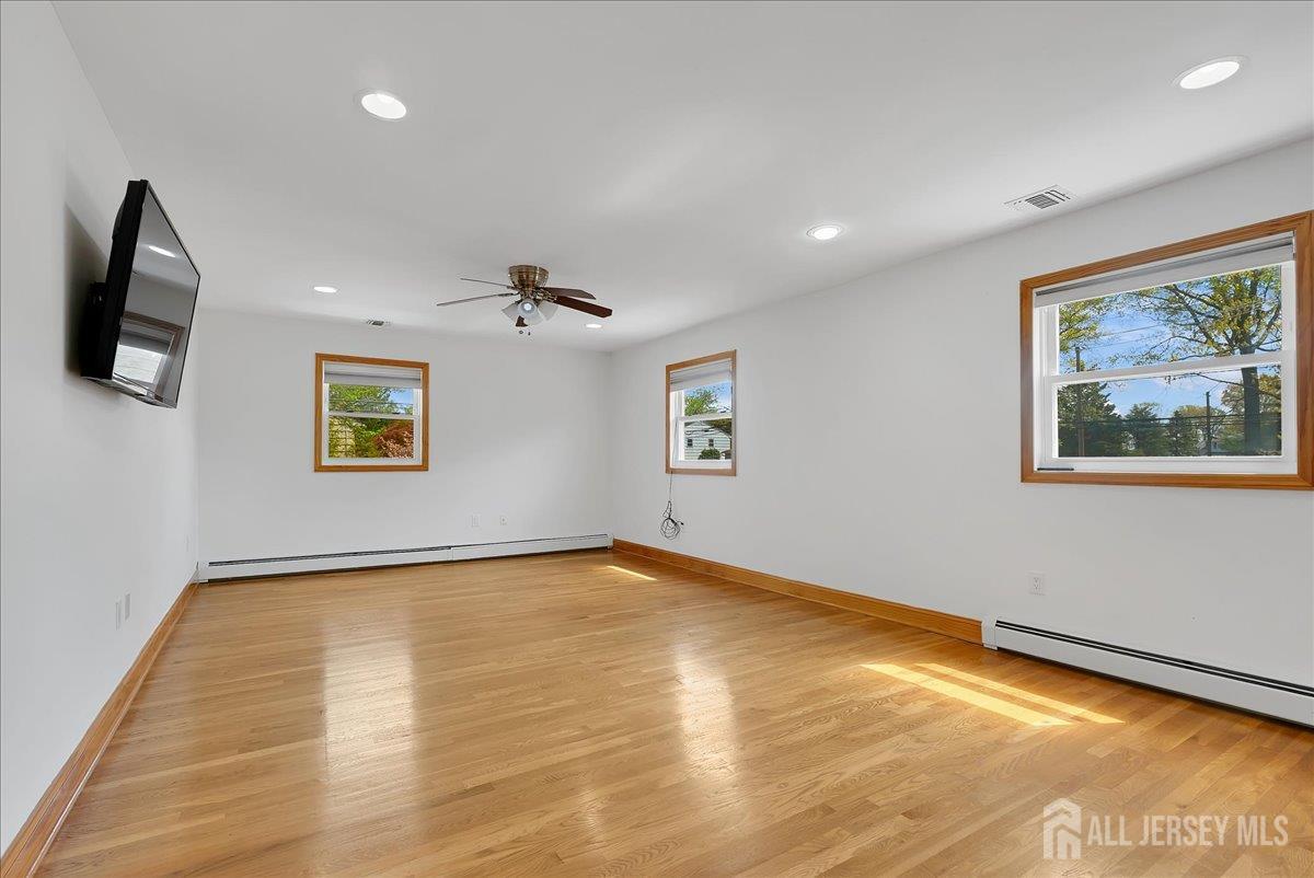 95 E Calvert Avenue, Edison, NJ, 08820 image 31